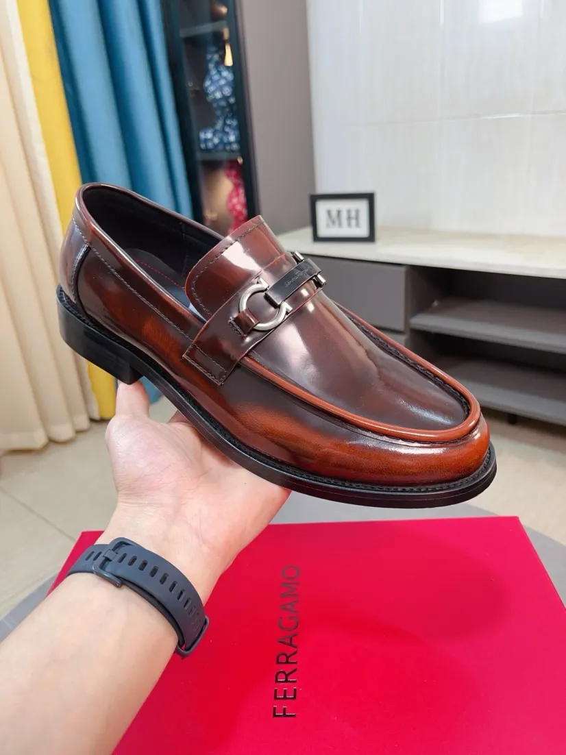 Men's shoes 💰560🌸🌸Water dyed cowhide 🆘[Salvatore Ferragamo] Ferragamo's latest casual business leather shoes for men! Available at counters simultaneously! The fabric is made of specially imported original suede calfskin, and the interior is made of imported water-dyed cowhide. It is absolutely luxurious and leads the fashion trend. Matching code: 38-44 45 customized